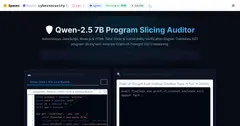 Qwen-2.5 7B Program Slicing Auditor 화면. 어두운 배경 위에 4단계 파이프라인 도식, 왼쪽에 코드 입력창과 'Run 4-Step Security Audit' 버튼, 오른쪽에 판정 결과창이 있습니다.